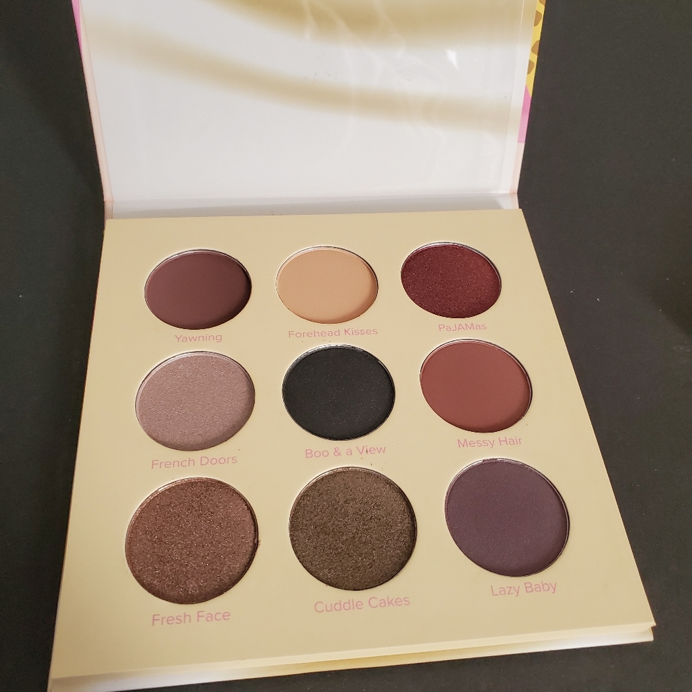 Beauty Bakerie - Breakfast In Bed EyeshadowPalette